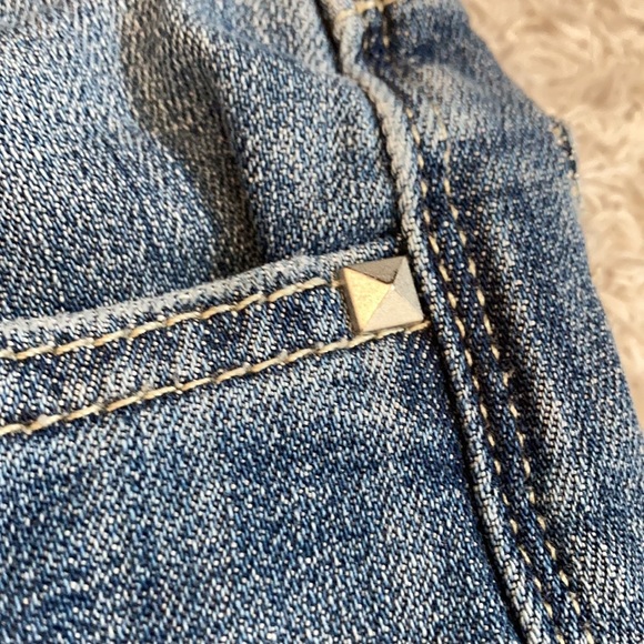 Rock & Republic Size 4  Capri jeans - Picture 7 of 11